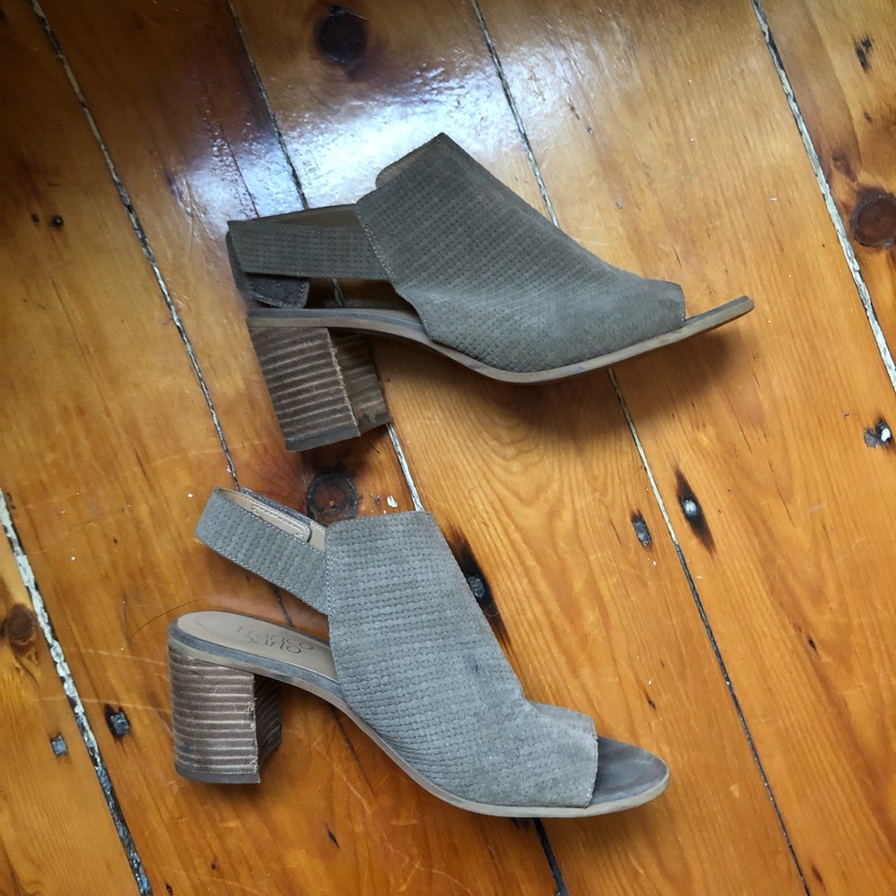 Franco Sarto Peep Toe